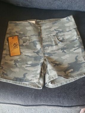 Rock&Republic Denim Rx Shorts